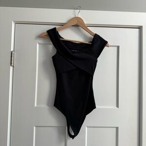 Abercrombie & Fitch Off The Shoulder Bodysuit